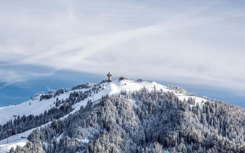 jakobskreuzaufderbuchensteinwandimwinterrolartimages.jpg